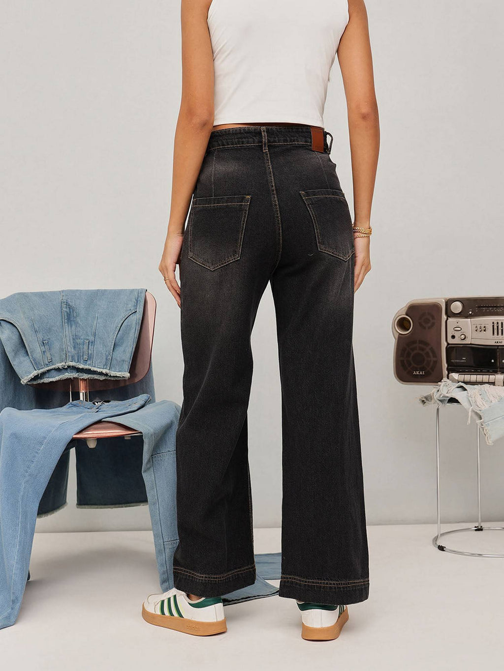 Black Wide Leg Solid Jeans | ST23 - view 4