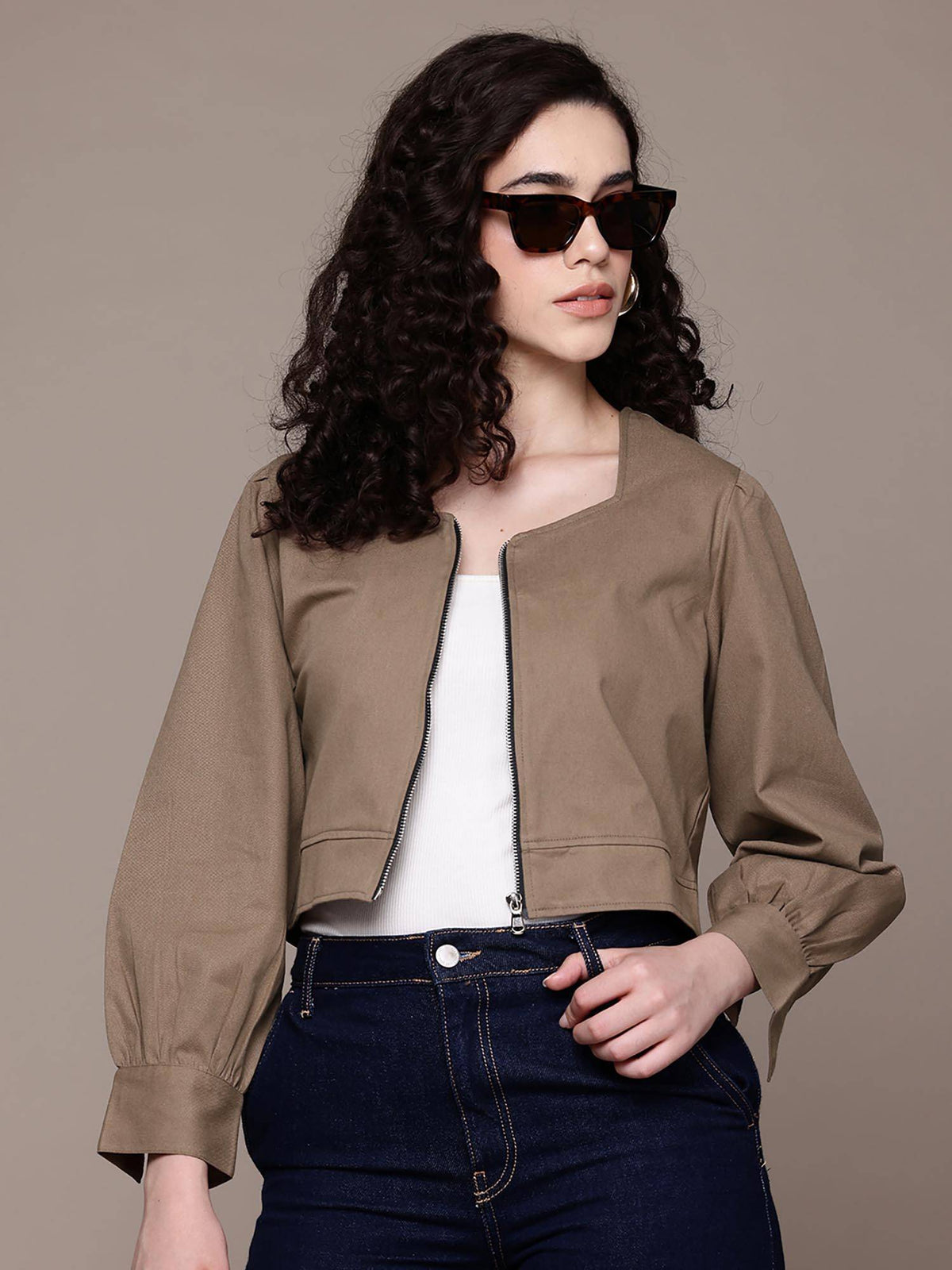 Women Solid Taupe Sweetheart Neck Crop Jacket | JC78 - view 1