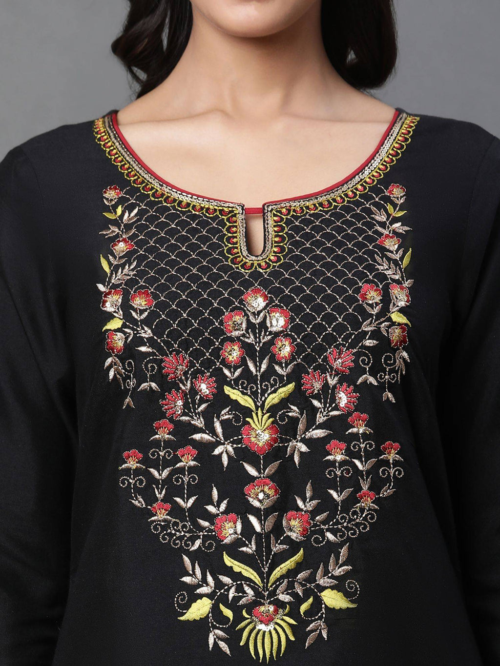 Women Navy Blue Embroidered Three Fourth Sleeves Round Neck Kurta | KDG - view 13