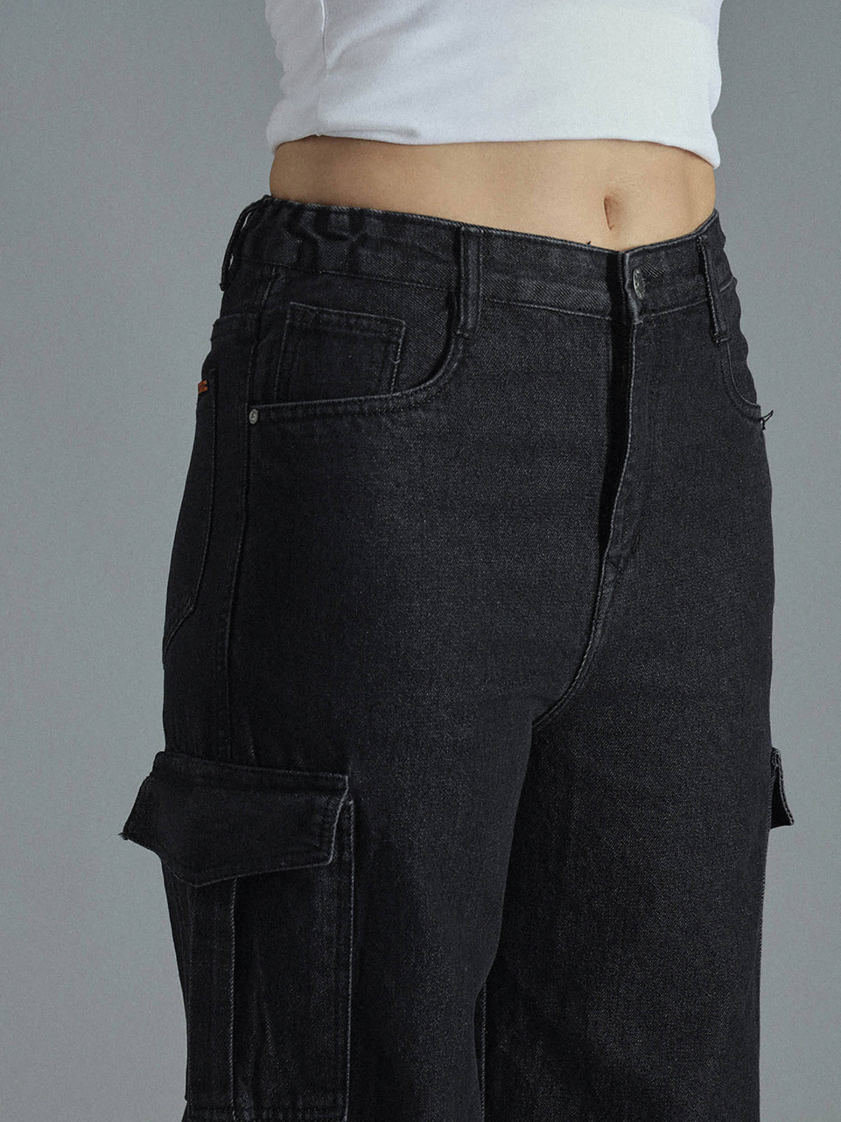 Women 90's Baggy Stretchable Distress Cargo Jeans | BG78 - view 4