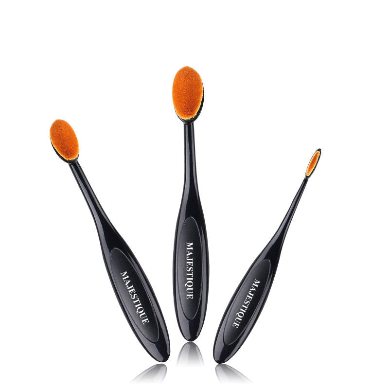 Supple Oval Makeup Brushes - 3 | T32 - view 1
