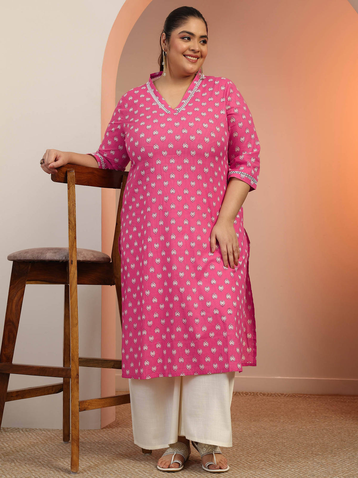 Plus Size Women Plus Size Women Cotton Blue V-Neck Kurta | KDG - view 8