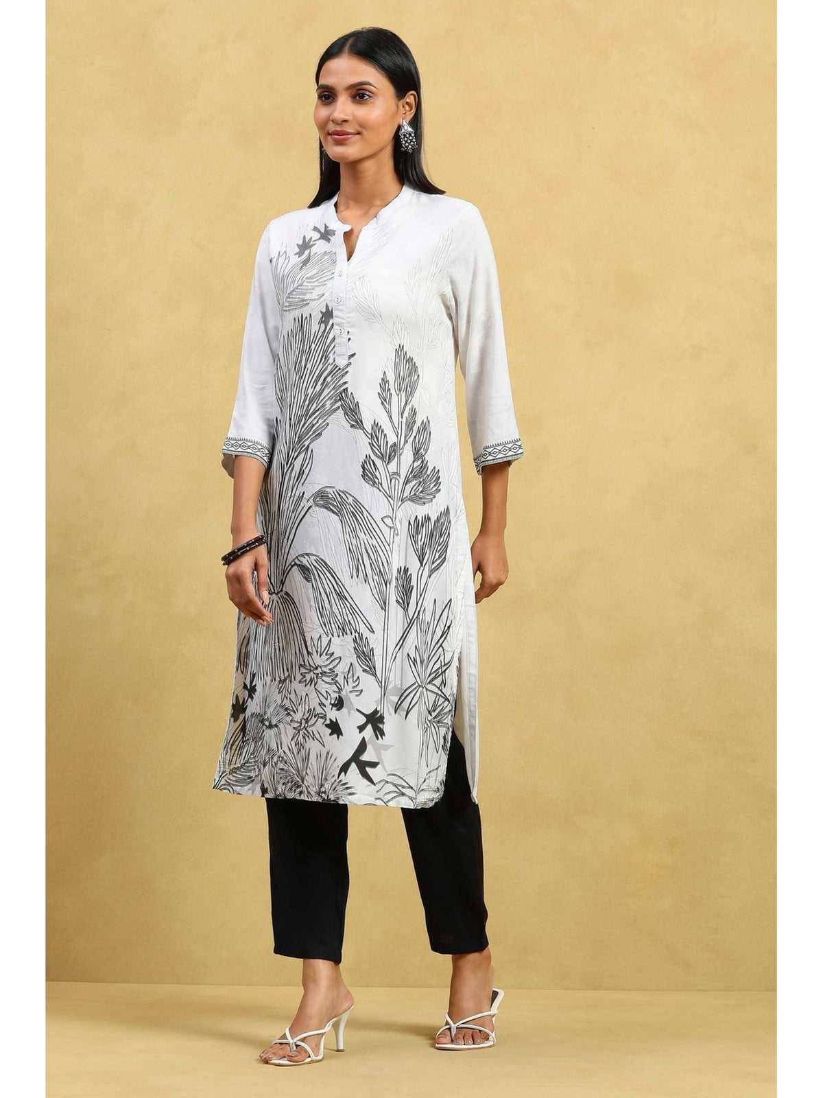 Women White Floral Straight Rayon Kurta | U3S - view 3