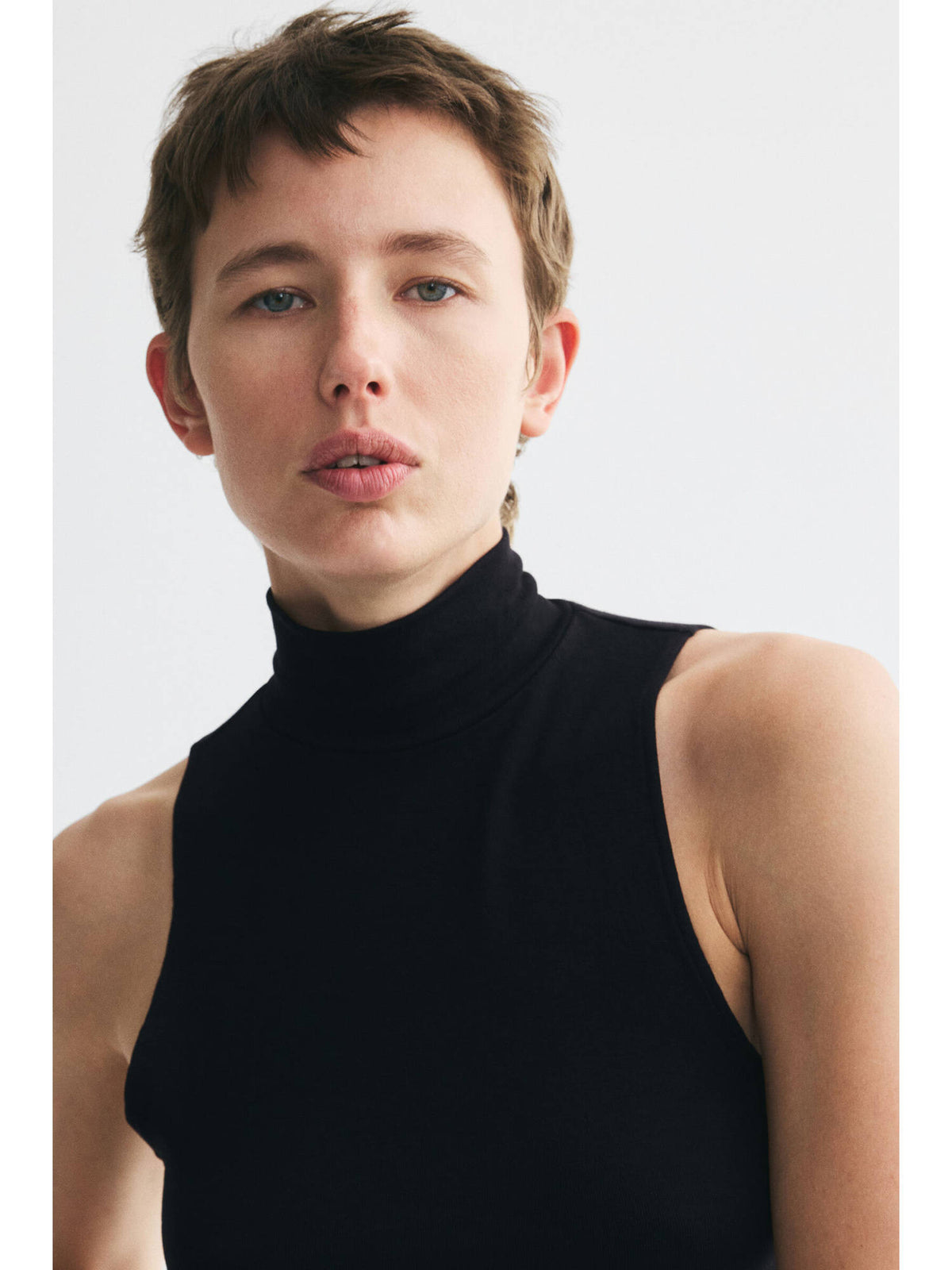 Women Black Turtleneck vest top | CT61 - view 2