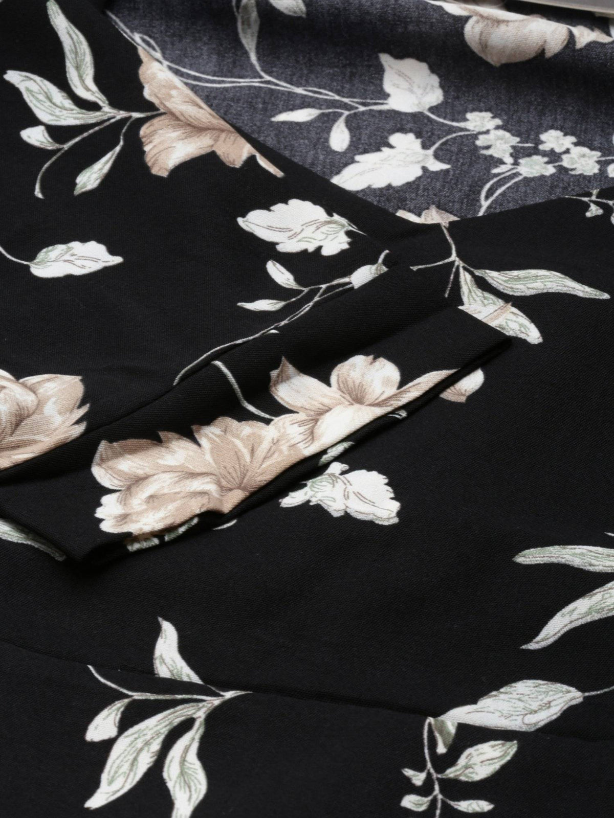 Womens Sweetheart Neck Printed Black Crop Top | CT61 - view 7