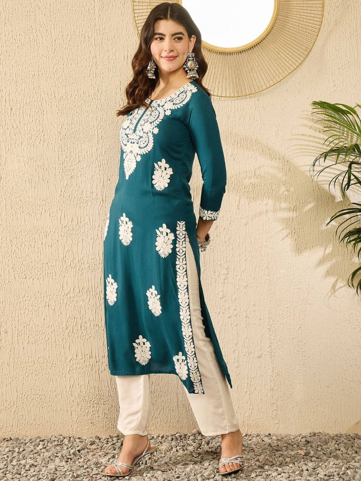 Women Red Viscose Rayon Embroidered Straight Kurta | KDG - view 10