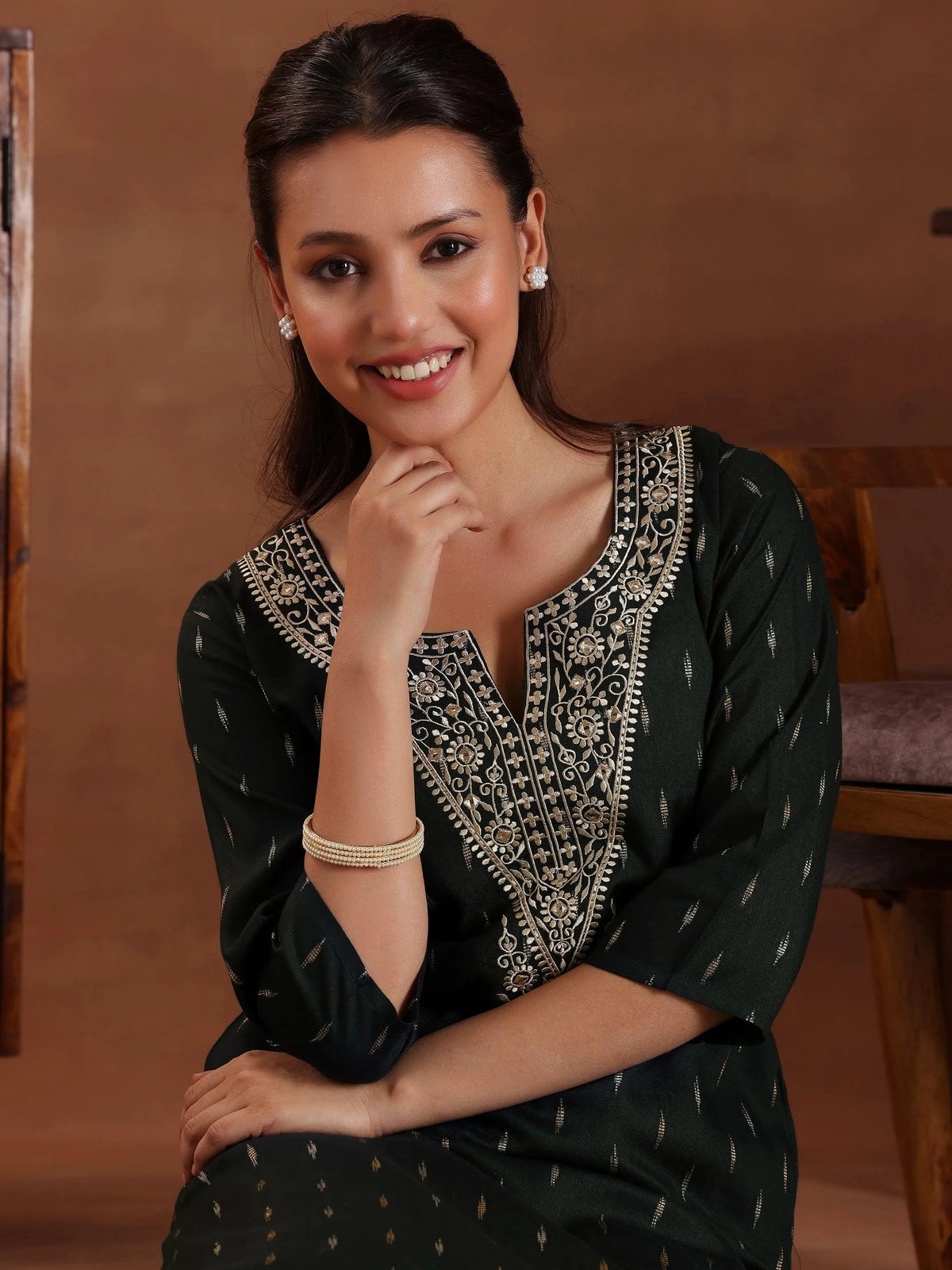 Gerua Green Woven Design Cotton Blend Straight Kurta