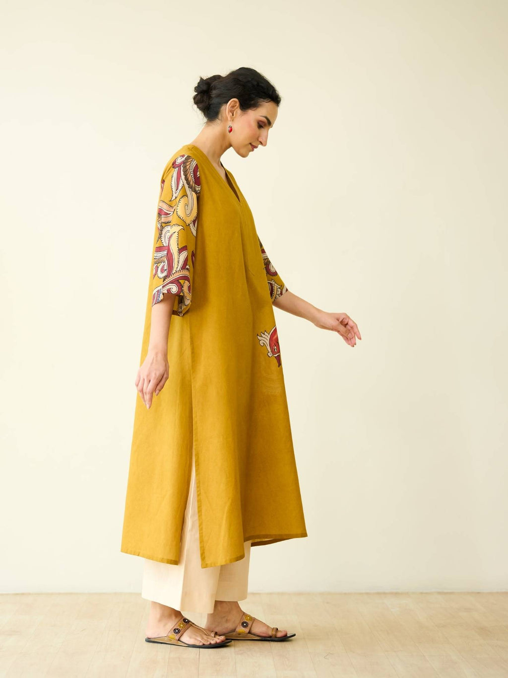 Green Embellished/Sequined Regular Kurta | U3S - view 20