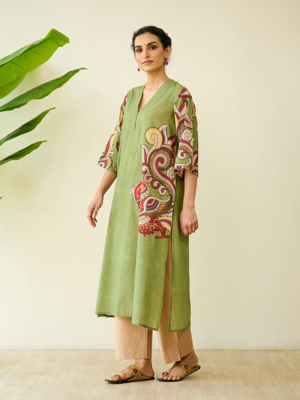 Green Embellished/Sequined Regular Kurta | KDG - view 4