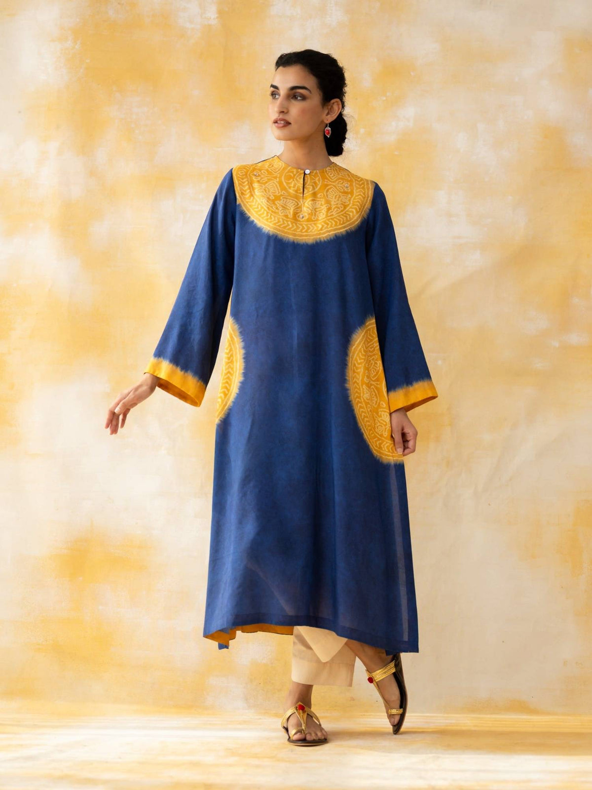 Green Embellished/Sequined Regular Kurta | KDG - view 18