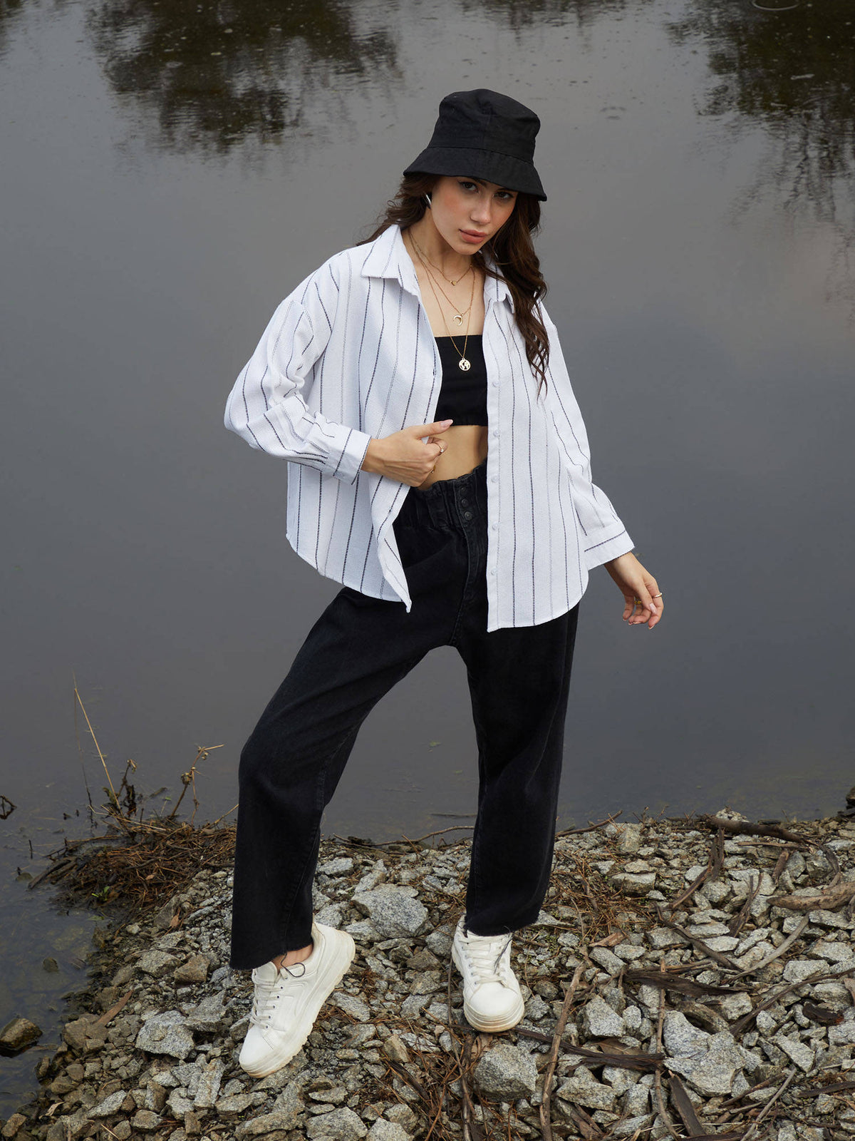 Women Daisy White Woven Stripe Oversized Shirt | S67 - view 5