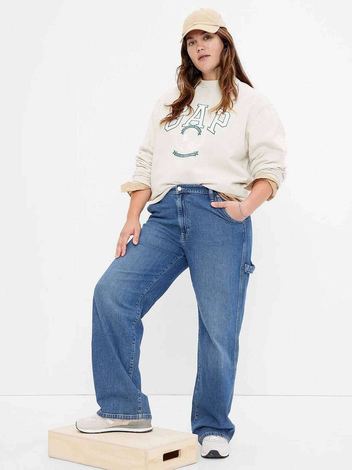 Blue Comfortable Fit Jeans | RF89 - view 4