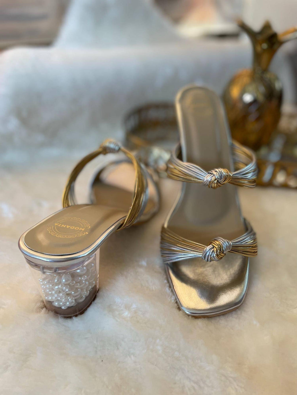 Gold Knot Pearl Heels | H78 - view 3