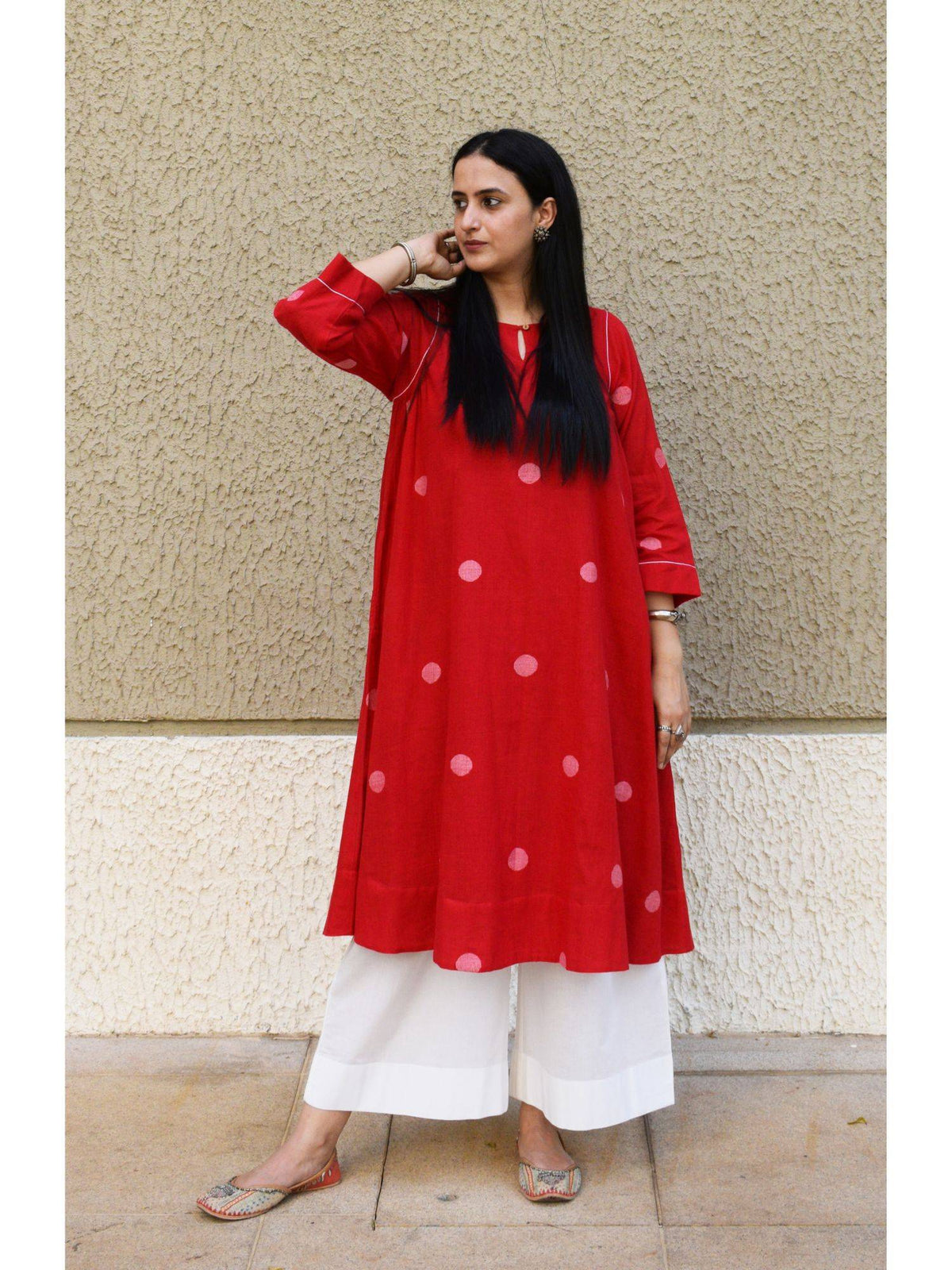 Red Polka Dot Jamdani Kurta With Side Gathers (Set of 2) | FY93 - view 2