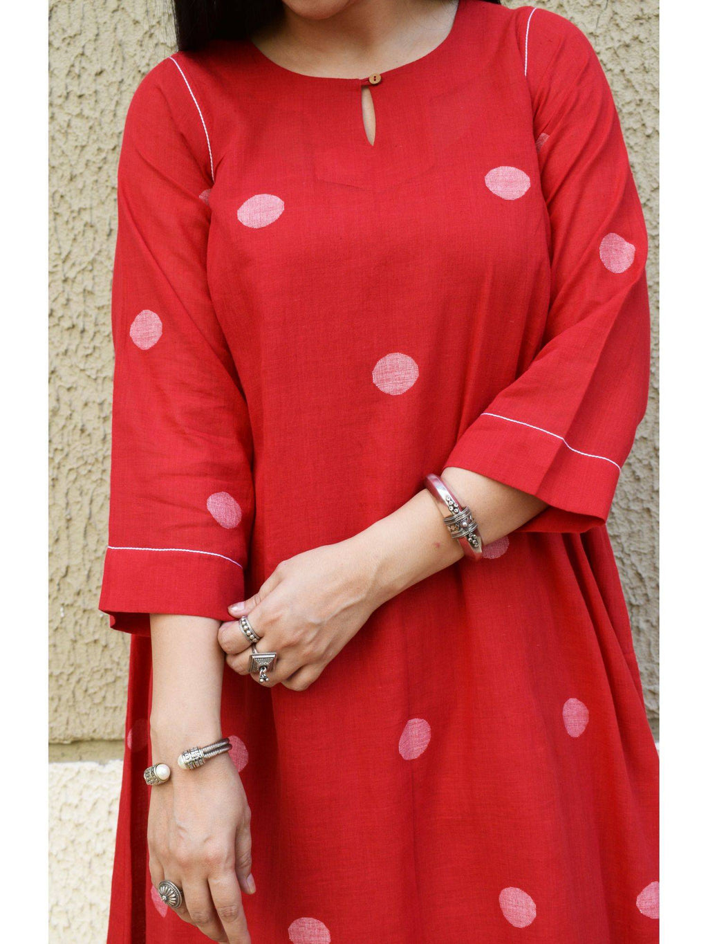 Red Polka Dot Jamdani Kurta With Side Gathers (Set of 2) | FY93 - view 7