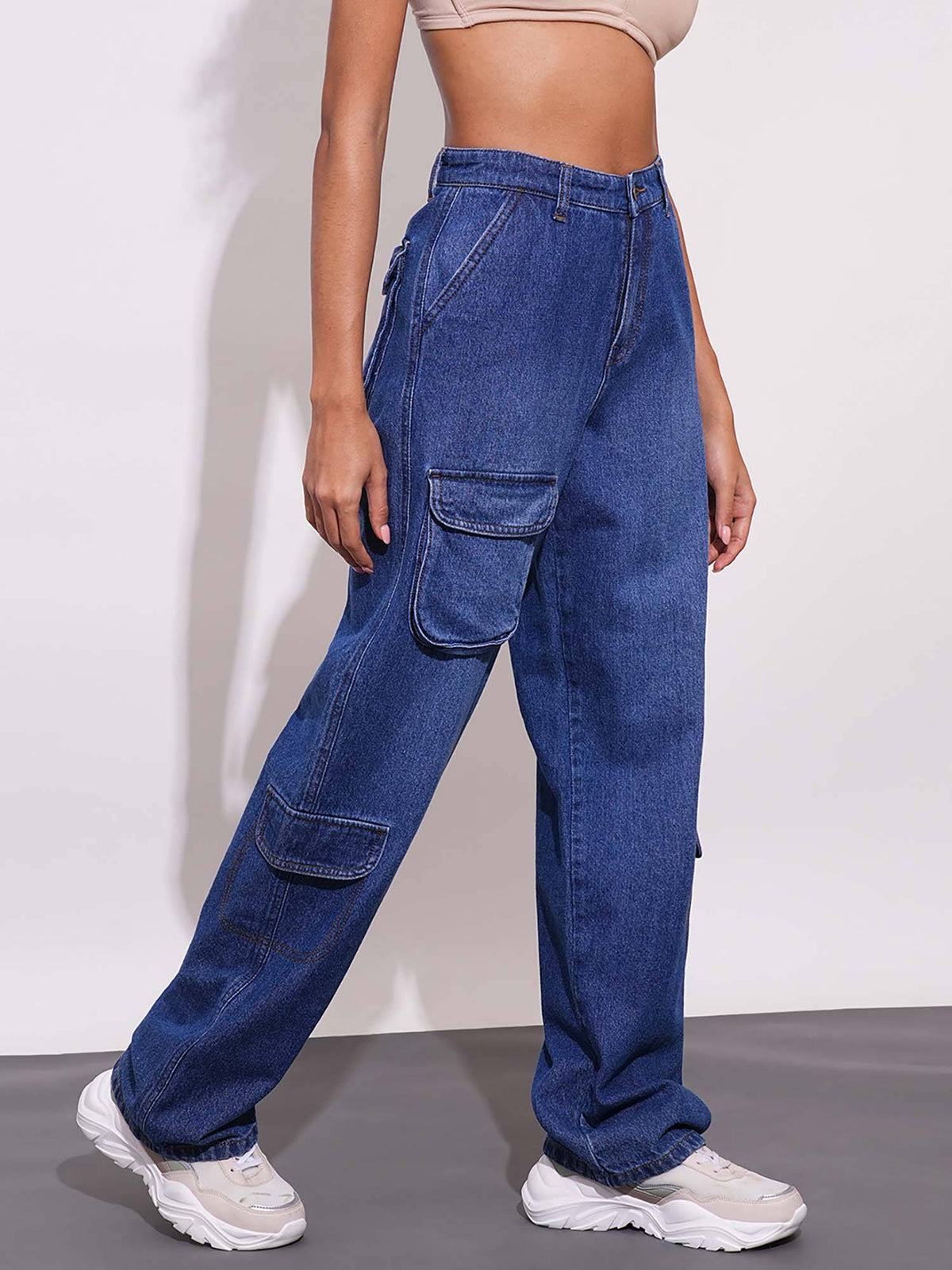 Women Med Blue Straight Fit Mid-Rise Clean Look Heavy Fade Cotton Cargo Style Jeans | BG78 - view 4