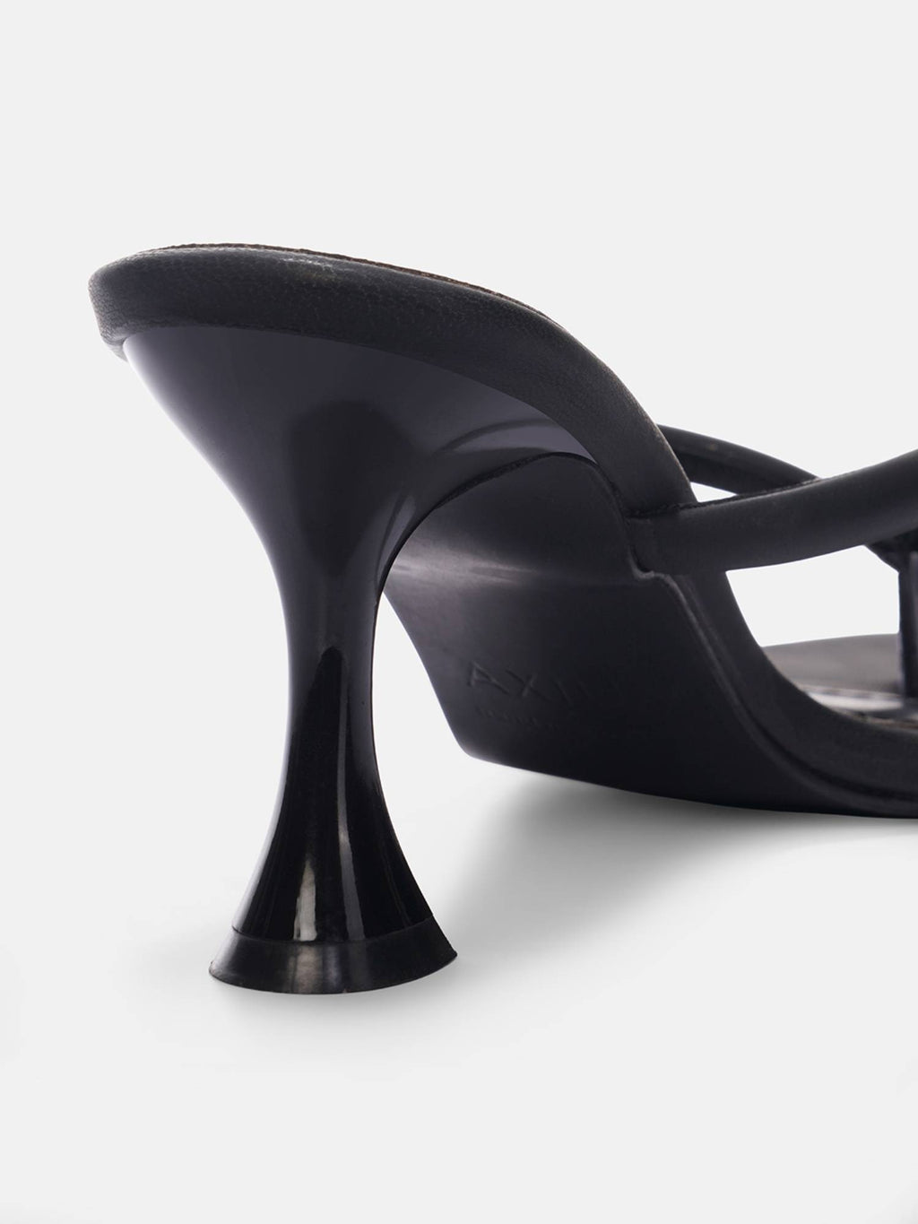 Women's Black V-Strap Heels | H78 - view 6