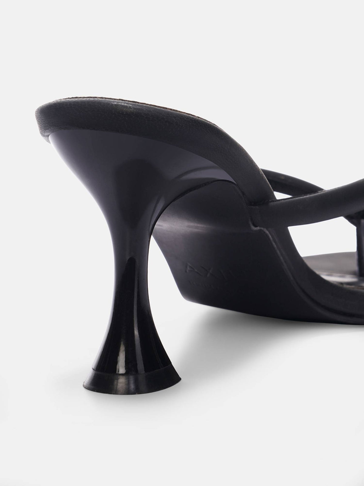 Women's Black V-Strap Heels | H78 - view 6