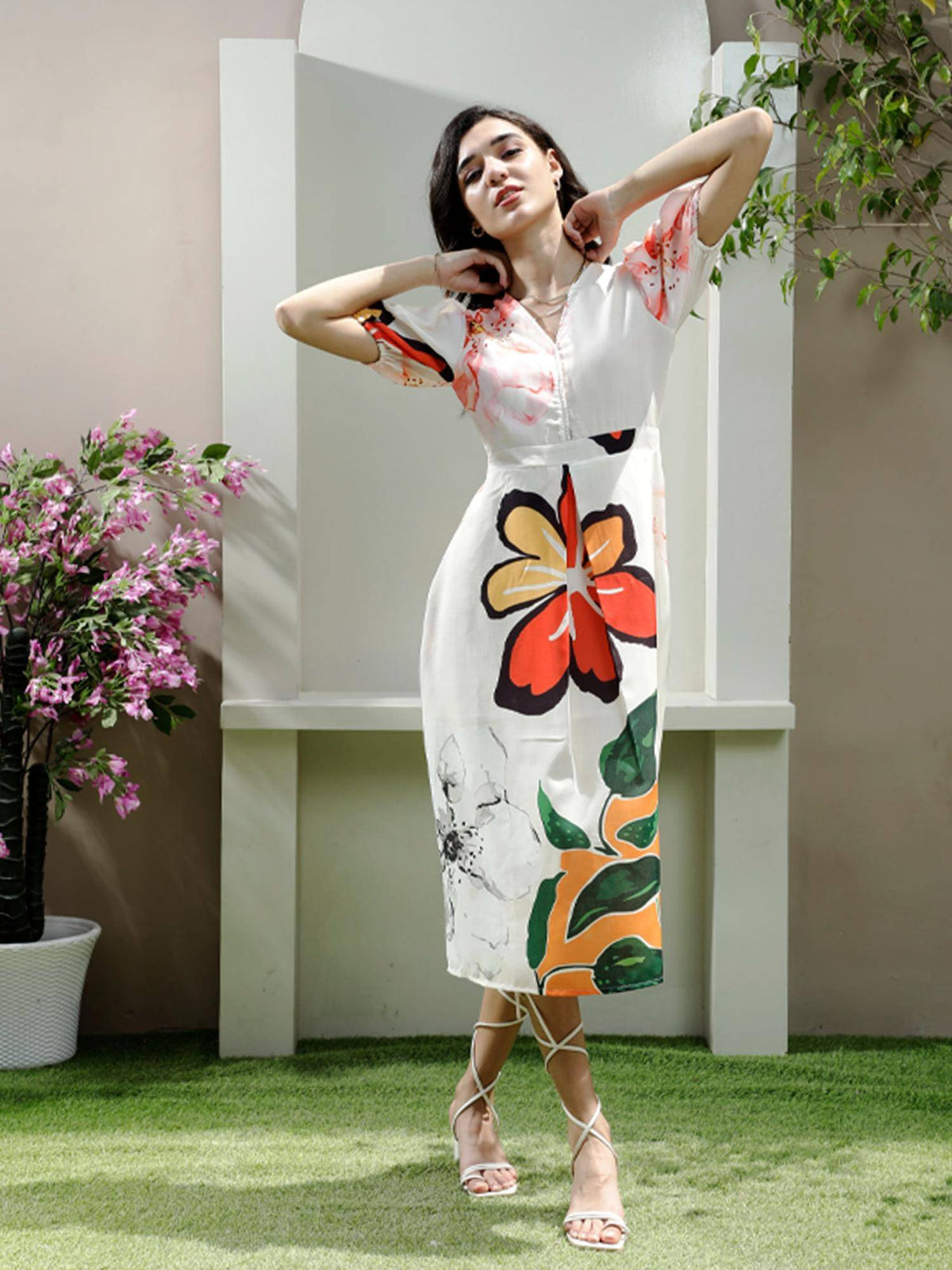 Off White Linen Floral Midi Dress | D56 - view 1