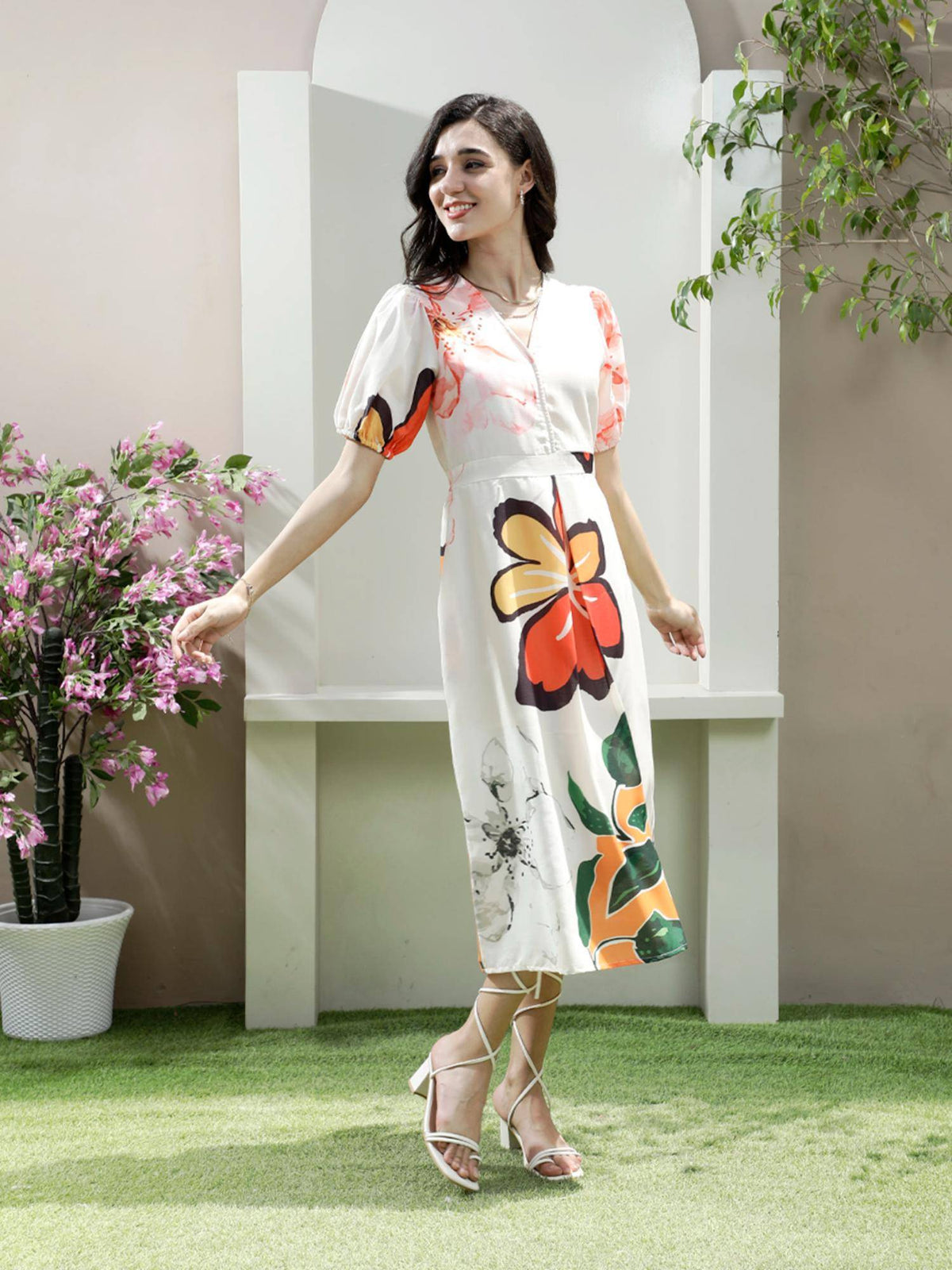 Off White Linen Floral Midi Dress | D56 - view 4