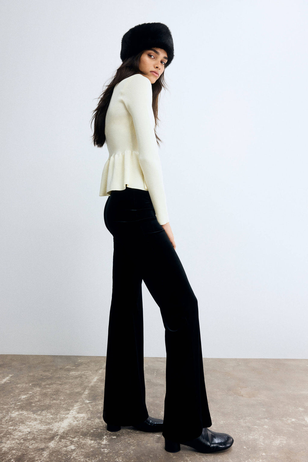 Women White Knitted Peplum Top | pt51 - view 3