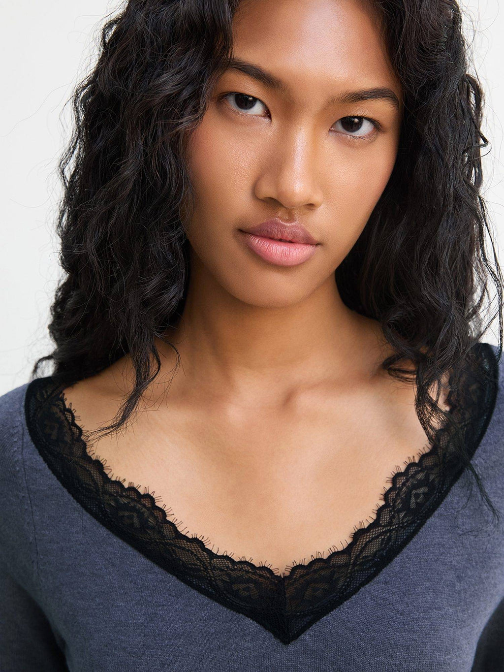 Lace Trim V-Neck Long Sleeve Tee - Dark Grey | TS56 - view 4