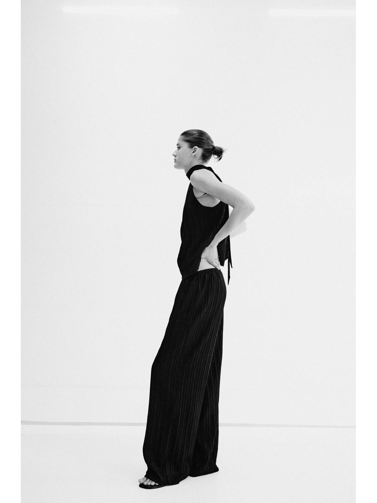 Women Black Textured Jersey Top | HT67 - view 4