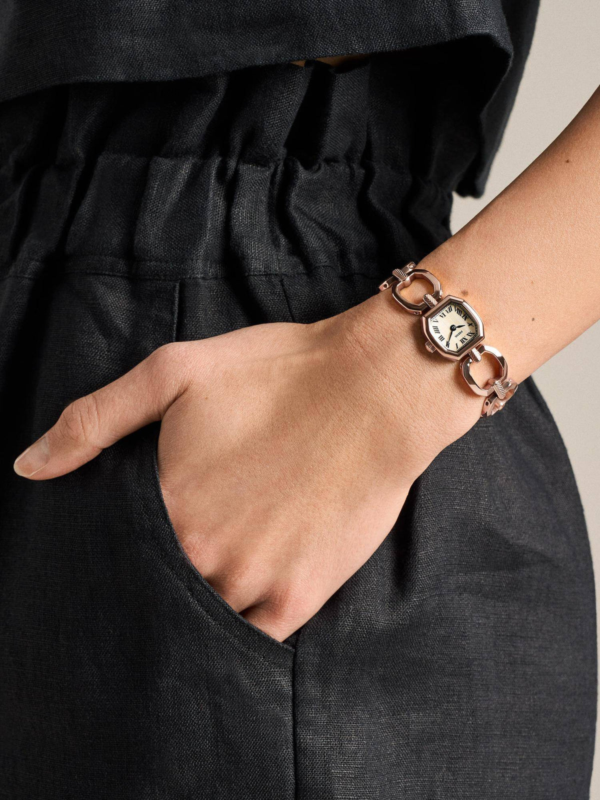 Harlow Rose Gold Toned Women Quartz Watch (Es5484) | W92 - view 1