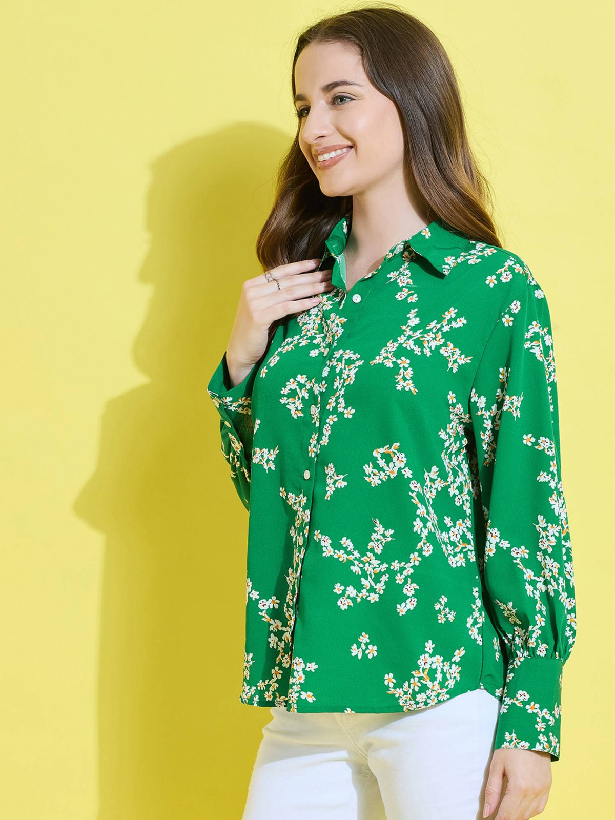 Women Green Comfort Tailored Fit Printed Casual Shirt | S67 - view 3