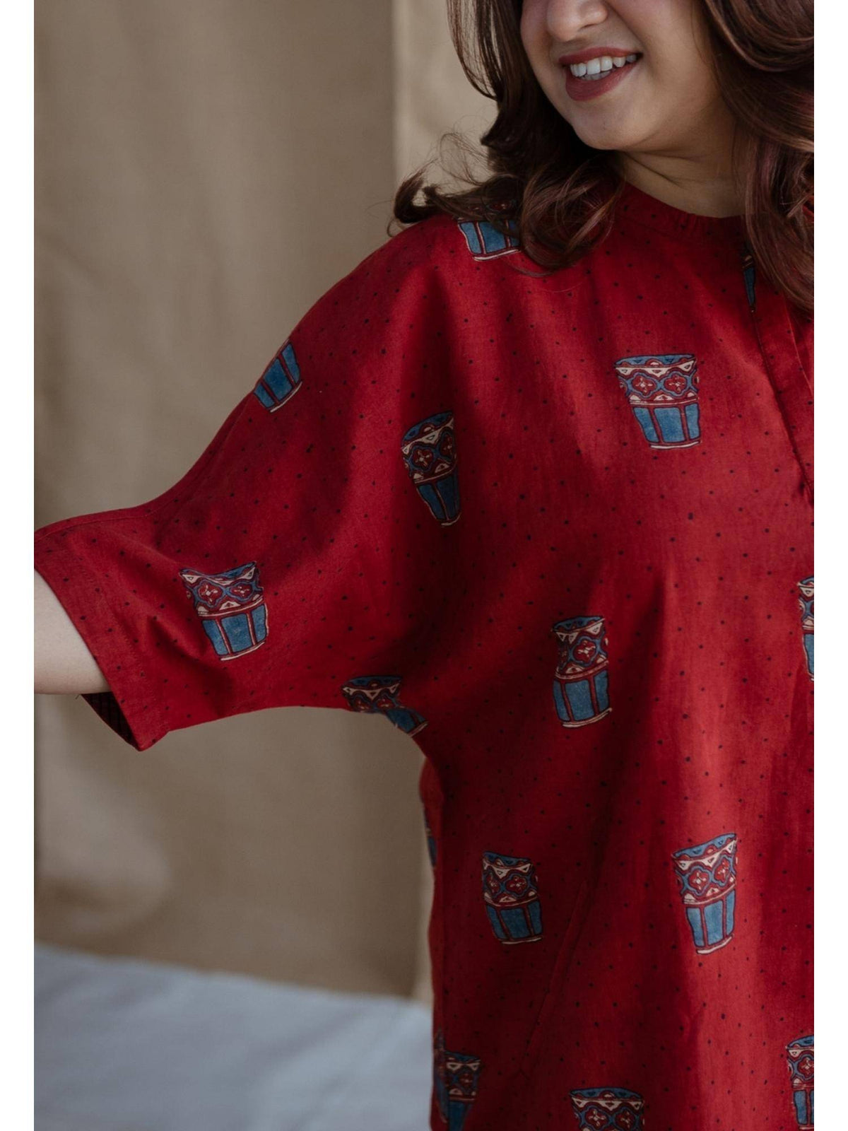 Red Straight Printed Cotton Kurta With Mandarin Neck | KDG - view 2