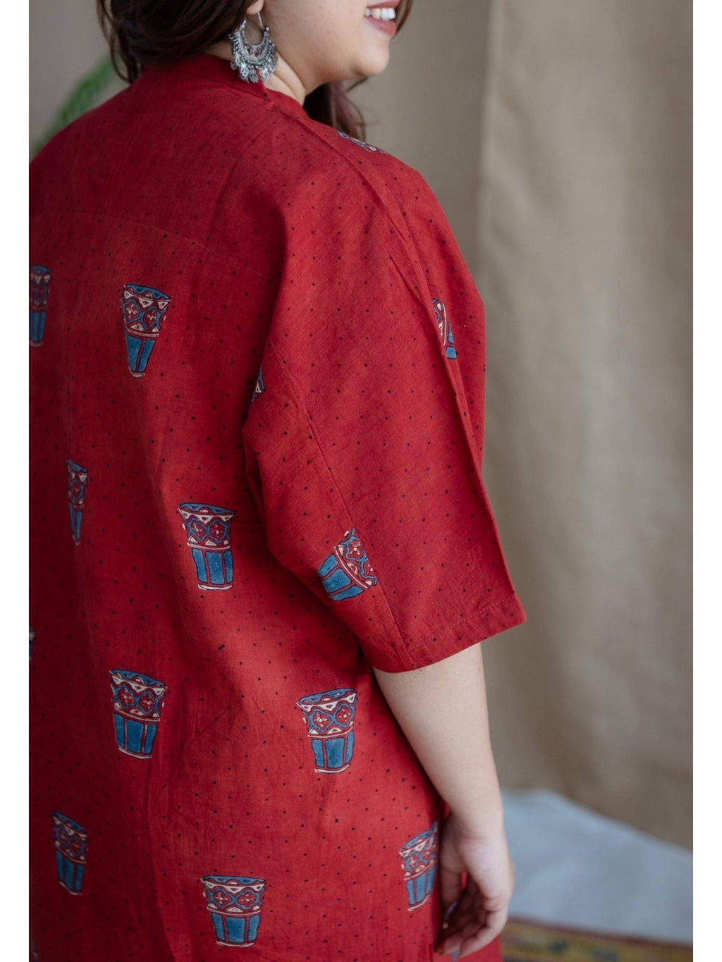 Red Straight Printed Cotton Kurta With Mandarin Neck | KDG - view 3