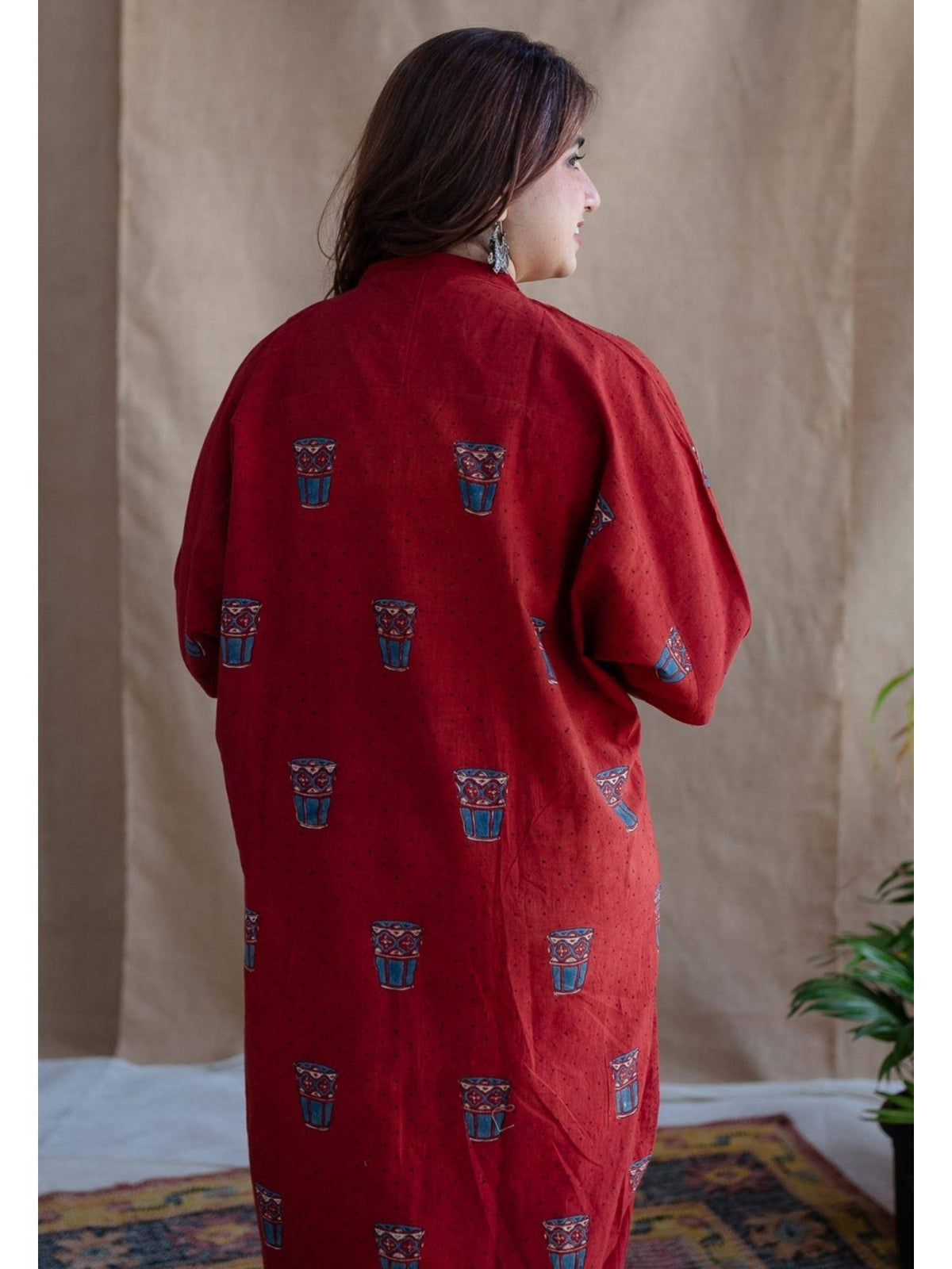 Red Straight Printed Cotton Kurta With Mandarin Neck | FY93 - view 4