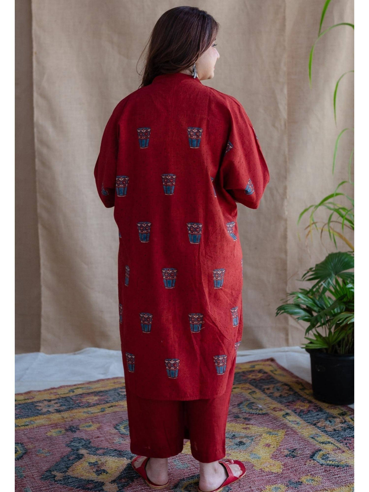 Red Straight Printed Cotton Kurta With Mandarin Neck | KDG - view 5