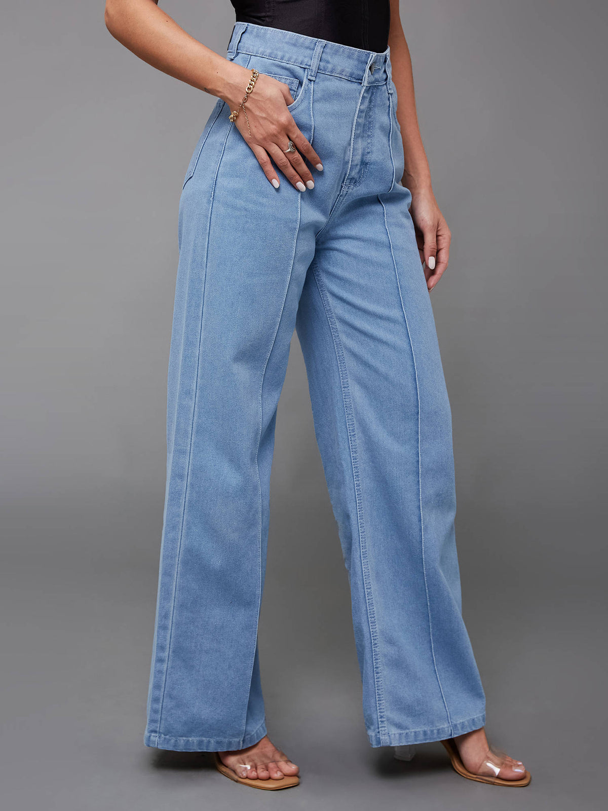 Women Black Solid Regular Fit Jeans | ST23 - view 9