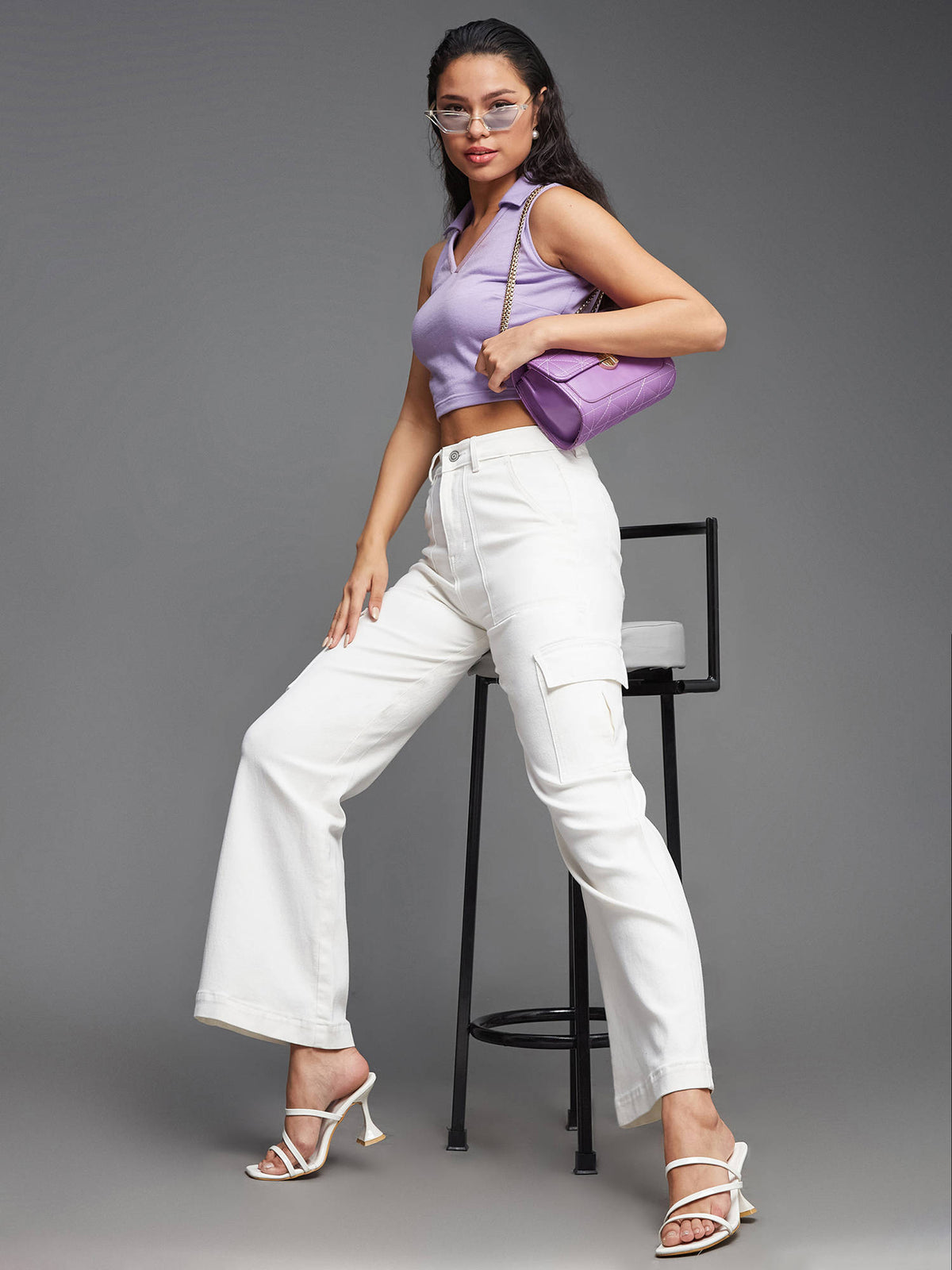 Women Black Solid Regular Fit Jeans | ST23 - view 19