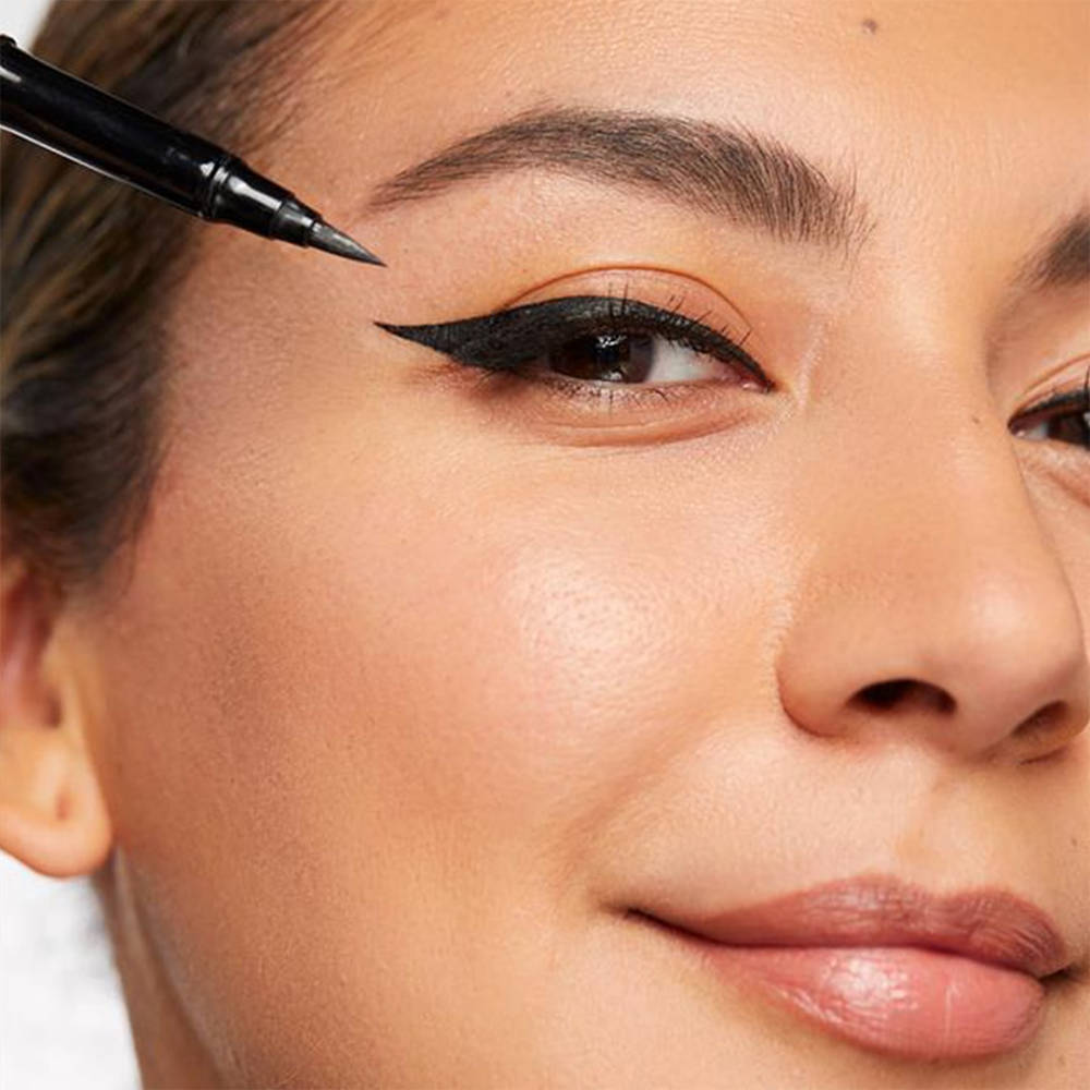 Perfect Strokes Matte Liquid Eyeliner | E20 - view 5