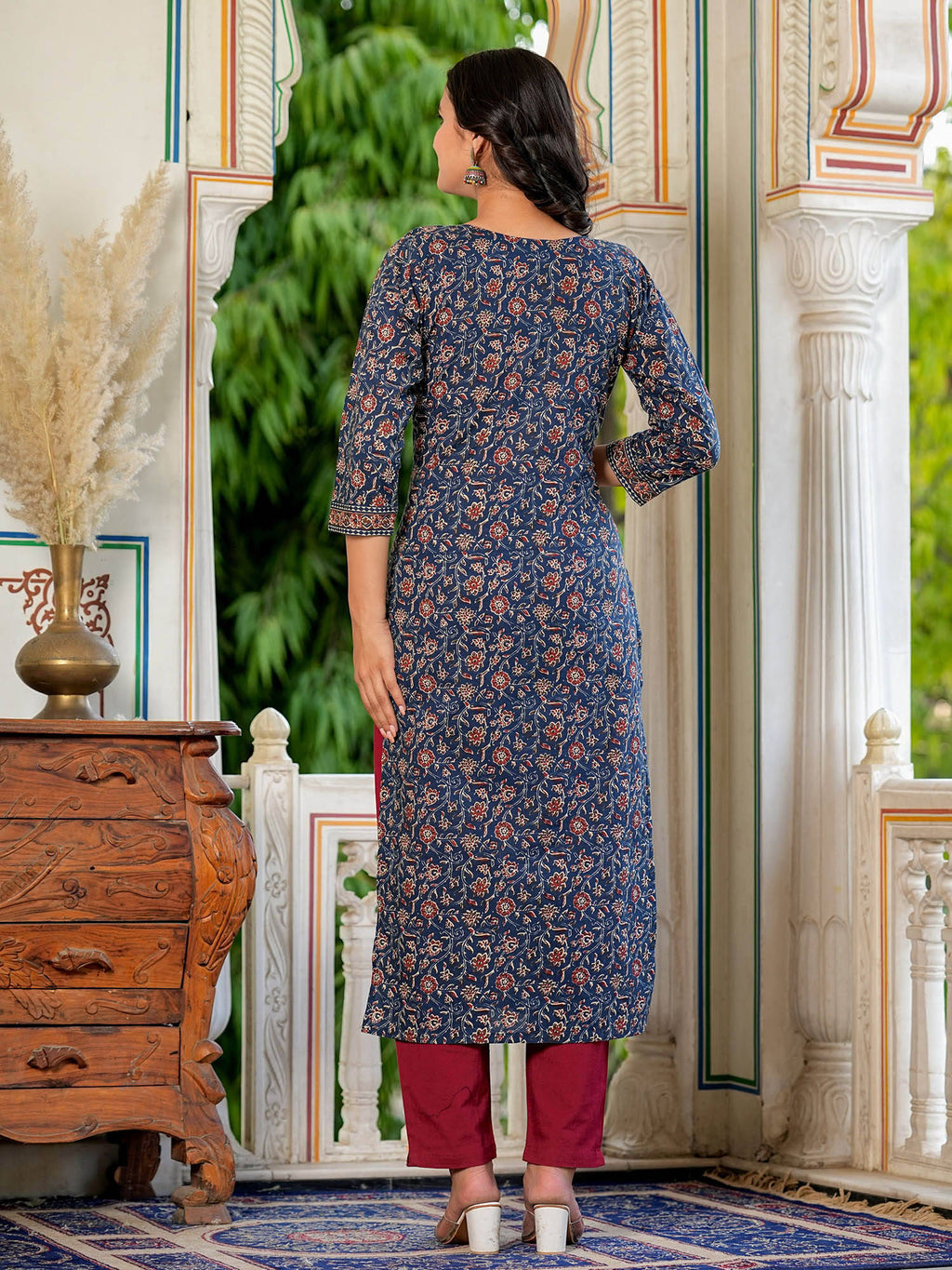 Womens Floral Printed Straight Cotton Navy Blue Kurta | FY93 - view 2