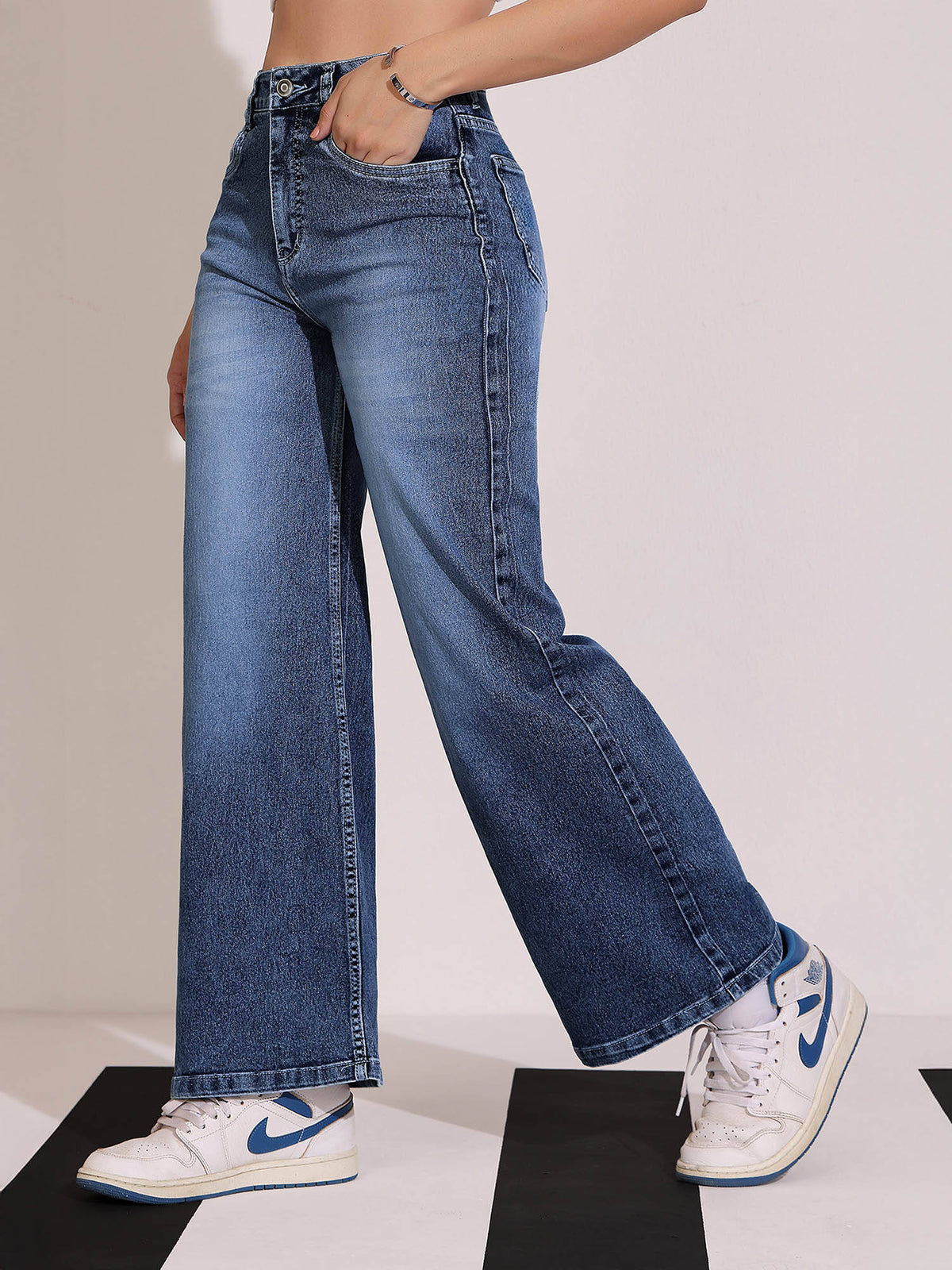 Women's Blue Solid Relaxed Fit Jeans | RF89 - view 3