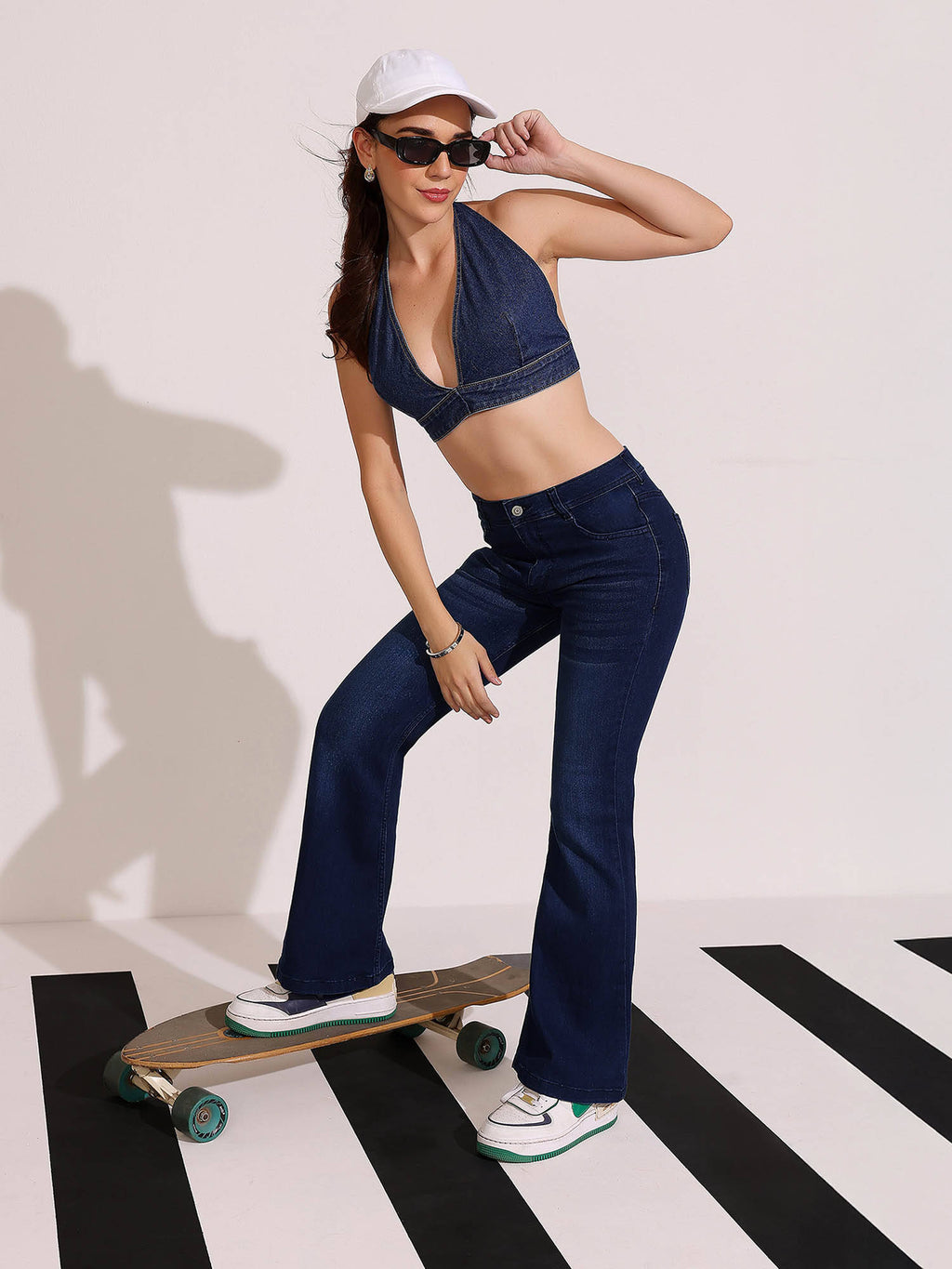 Women's Navy Blue Solid Regular Fit Jeans | BT10 - view 6