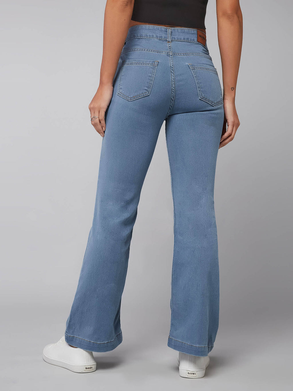 Women's Blue Solid Regular Fit Jeans | ST23 - view 3