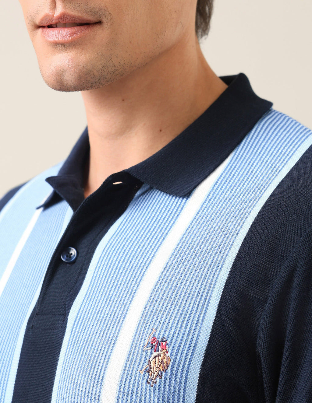 Colourblocked Vertical Striped Slim Fit Polo Shirt USP0