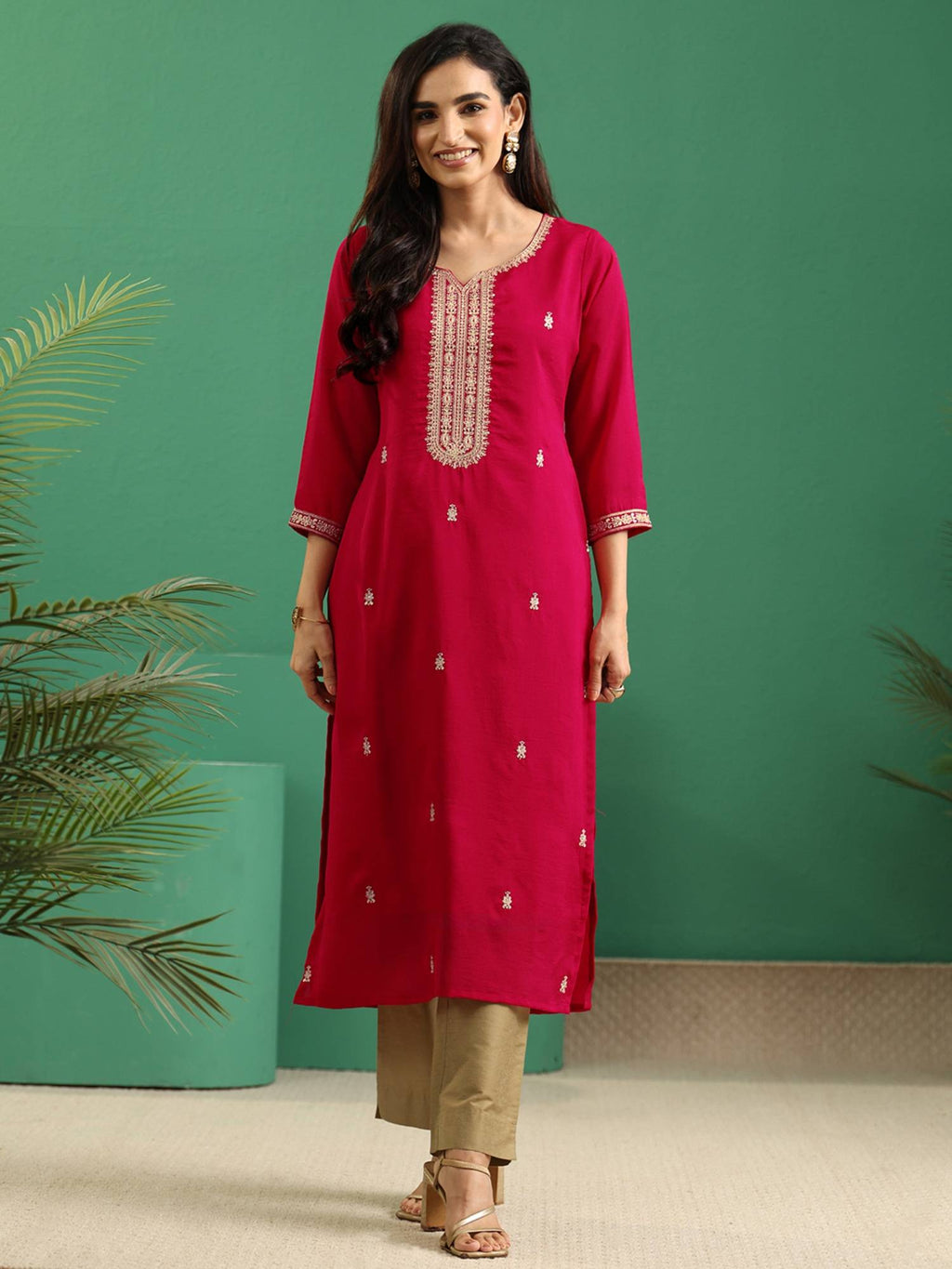 Red Embroidered Silk Blend Kurta | KDG - view 2