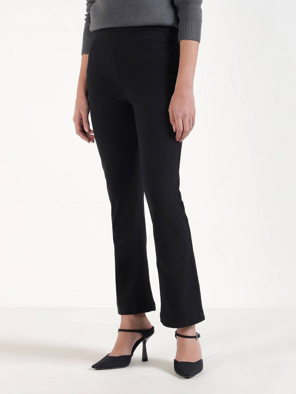 Women Black Relaxed Straight Leg Jeggings | RF89 - view 3