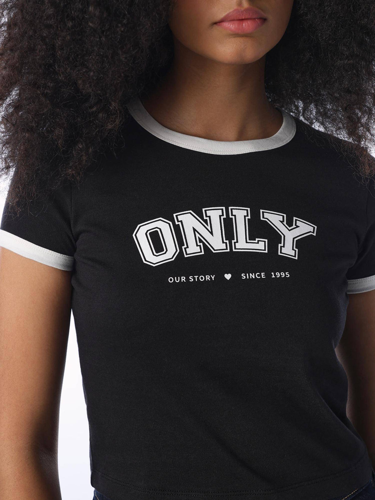 Women Black Cotton T-Shirt | O24 - view 4