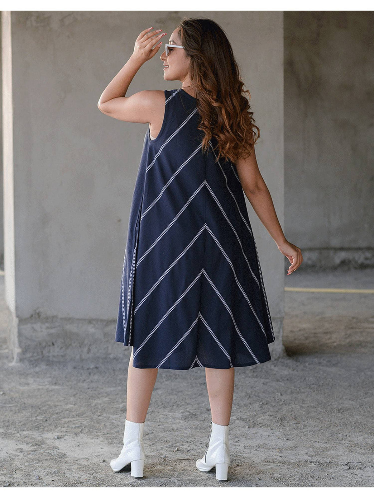 Women Starry Blue Cotton Weave Dress | D56 - view 2
