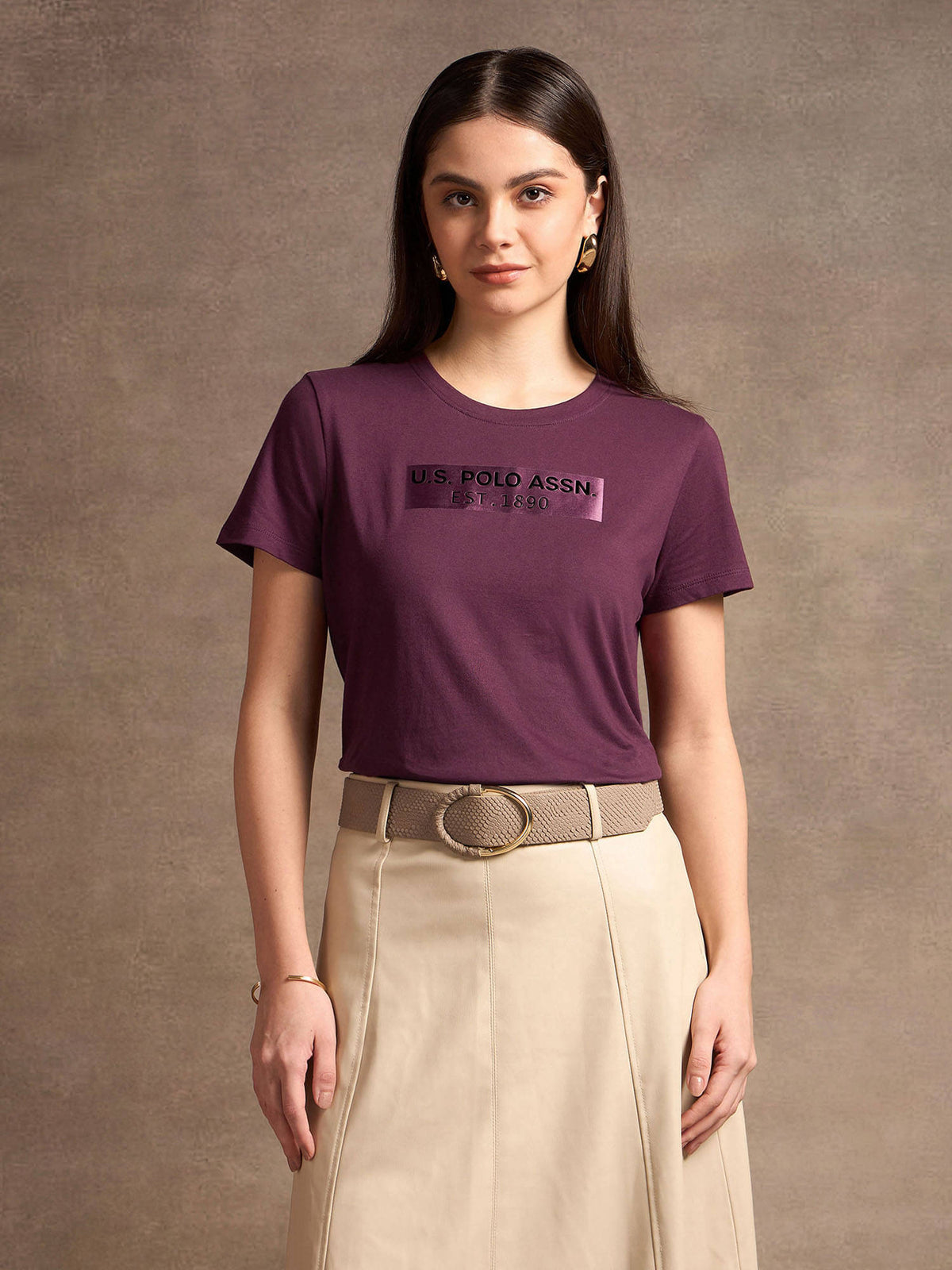 Sequin Logo Crew Neck T-t-shirt | U89 - view 29