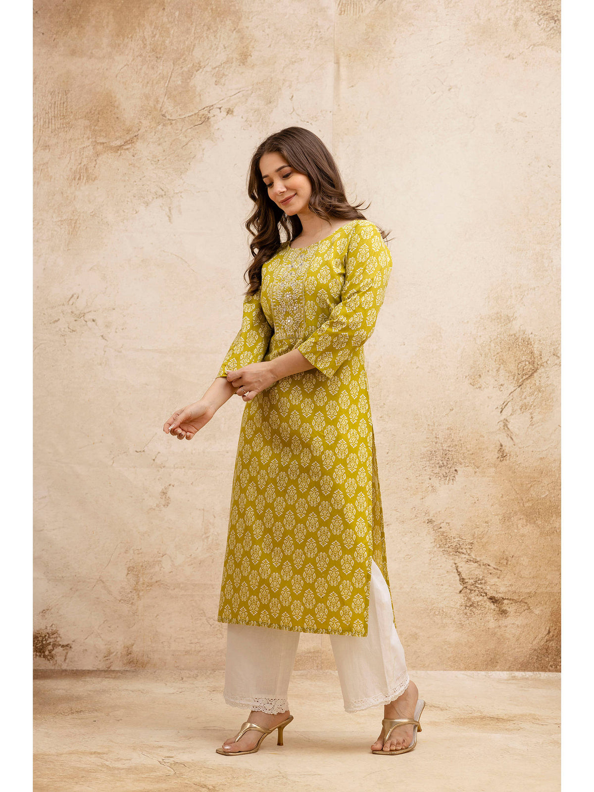 Blue Cotton Floral Printed Embroidered Kurta | KDG - view 13