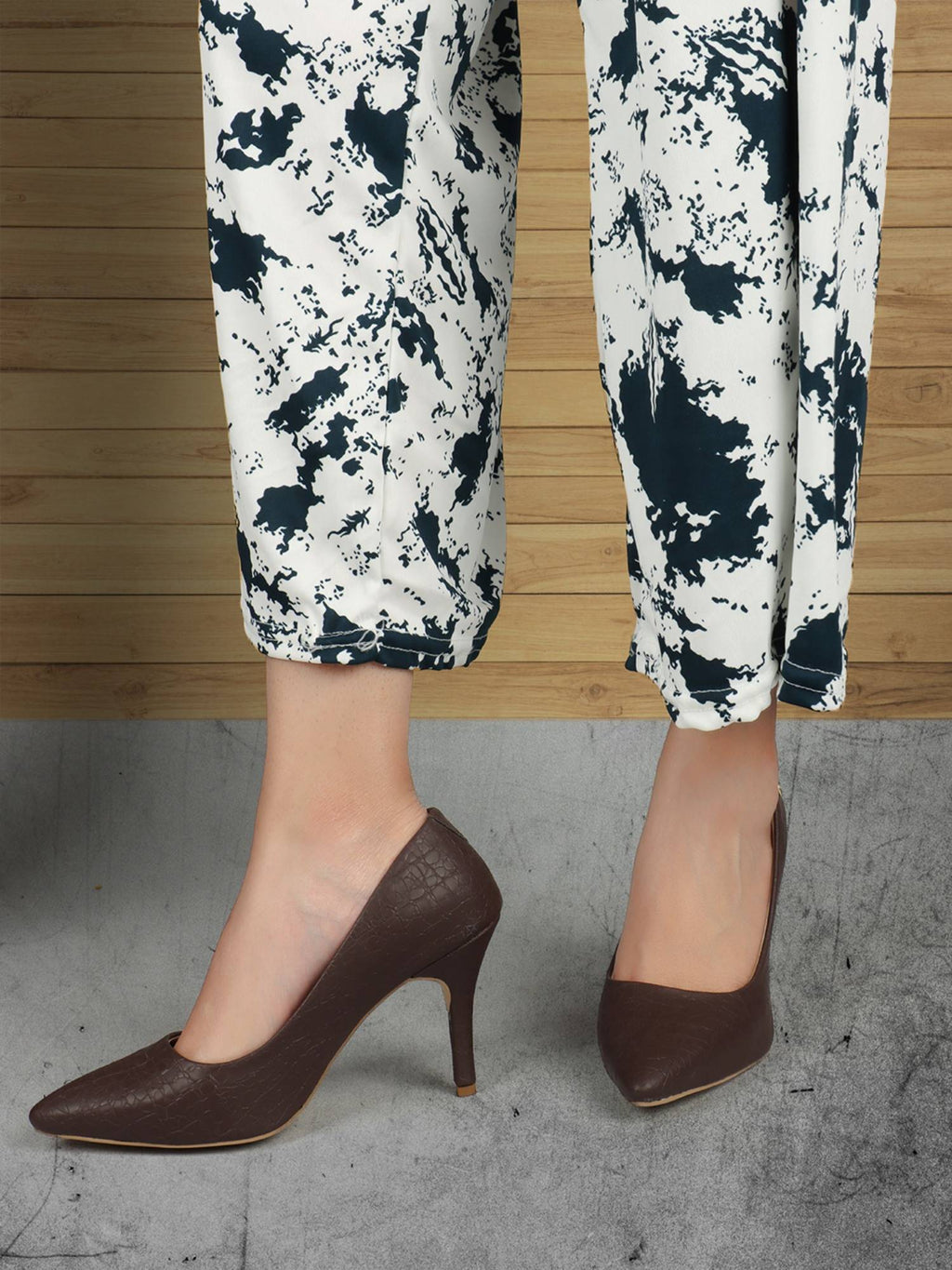 Brown Women Slip On Pumps | H78 - view 2
