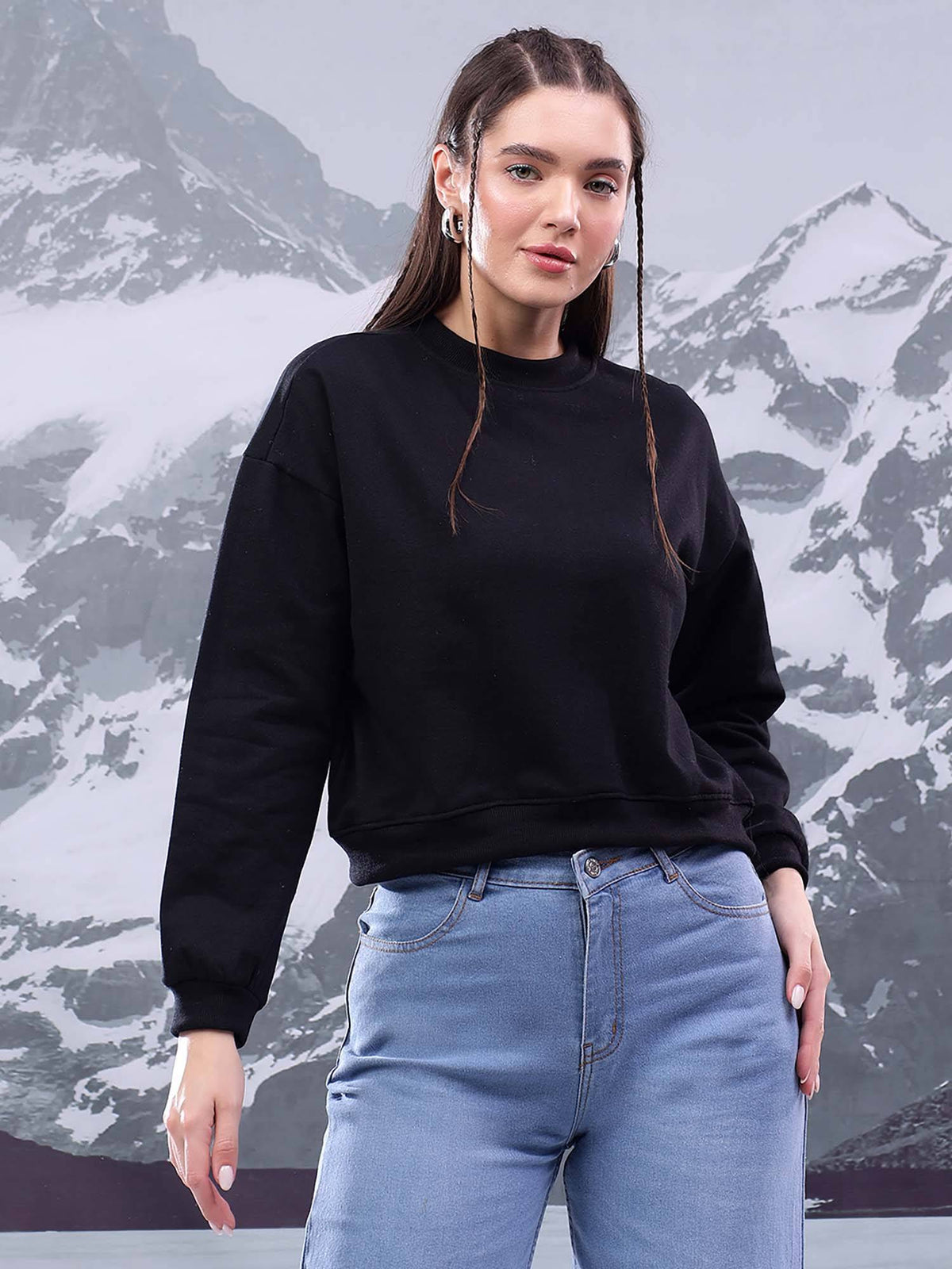 Women Fleece Solid Pattern with Classic Crew Neck Sweatshirt | SS90 - view 1