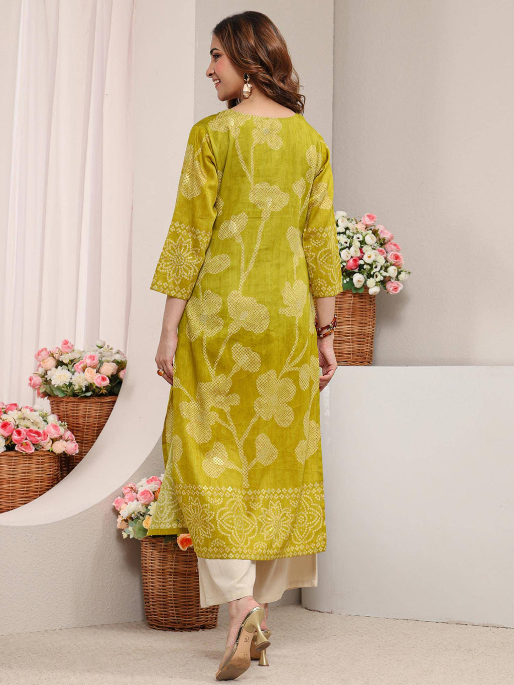 Green Floral Bandhani Printed Straight Kurta | FY93 - view 4